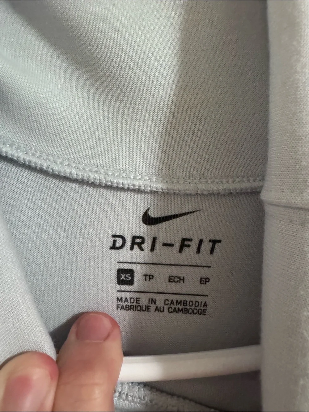 Nike Light Gray Athletic Long-Sleeve Pullover